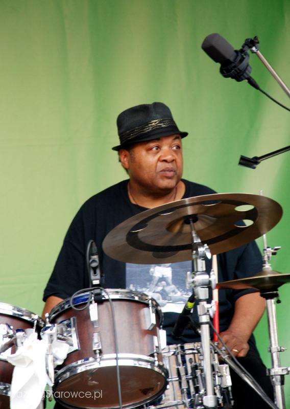 Charnett Moffett
