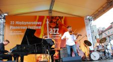 Adam Bałdych & Helge Lien Trio - „Bridges” (Polska / Norwegia) - Festiwal Jazz na Starówce 2016