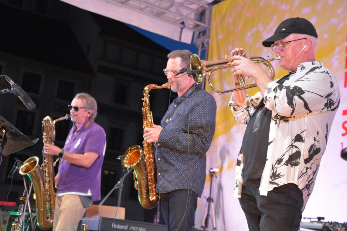 Rodziewicz Quartet feat. Wojciech Waglewski & DJ Chmielix - Jazz Na Starówce 2023